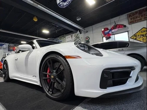 2024 Porsche 911 Carrera GTS Image 1 of 2