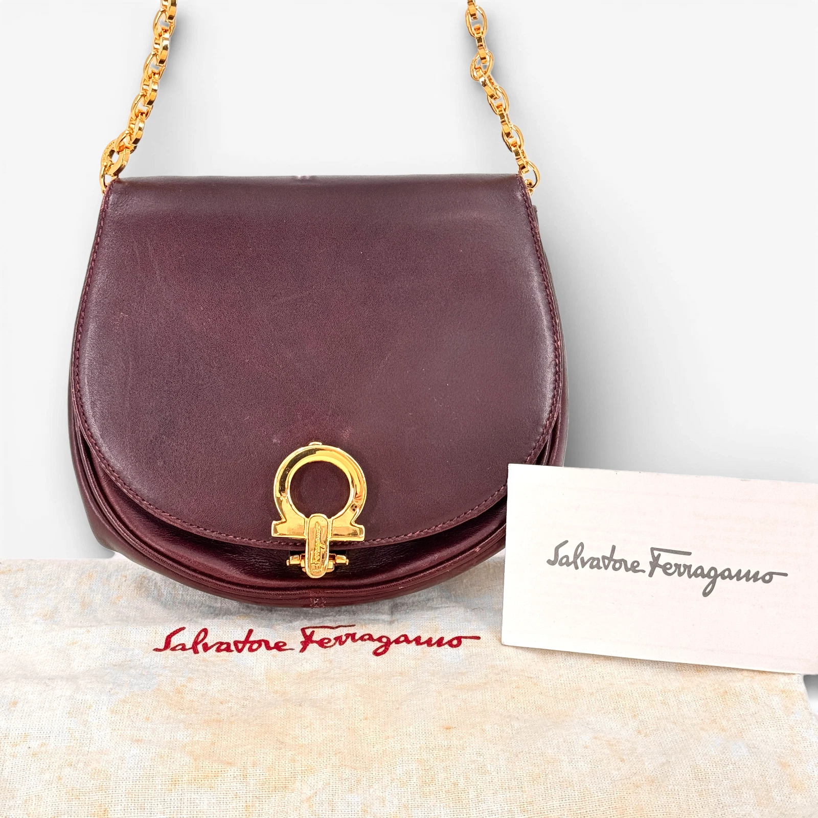 Ferragamo — Auth SALVATORE FERRAGAMO Gancini Ladies Purple Mini 2WAY Chain Pouch SJZ041