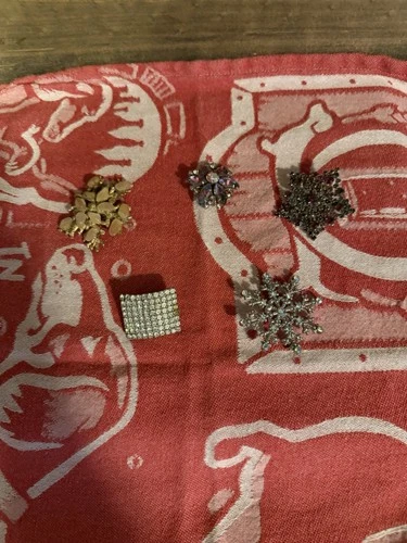 Lot of 5 Vintage Rhinestone Brooch Pins Snowflake Floral Costume Jewelry