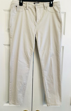 Curve Appeal Jeans CHINO - Women's Size 12/31 Bone Minimalist Jegging Pants