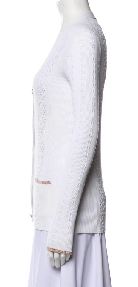 Auténtico suéter cárdigan blanco Chanel Foto 2 de 4