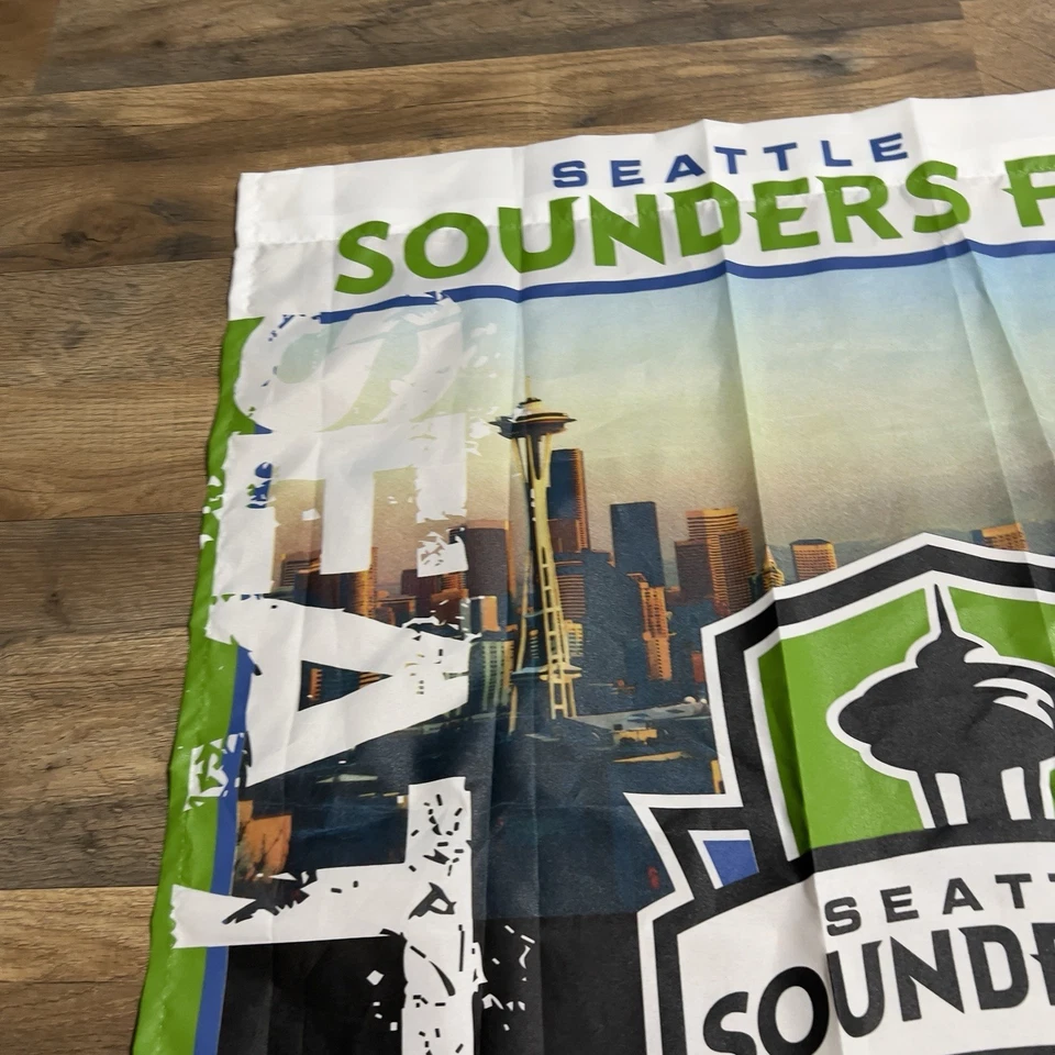 Seattle Sounders 2009 MLS Soccer Vertical Banner Flag Wincraft Sports - Image 3 of 4