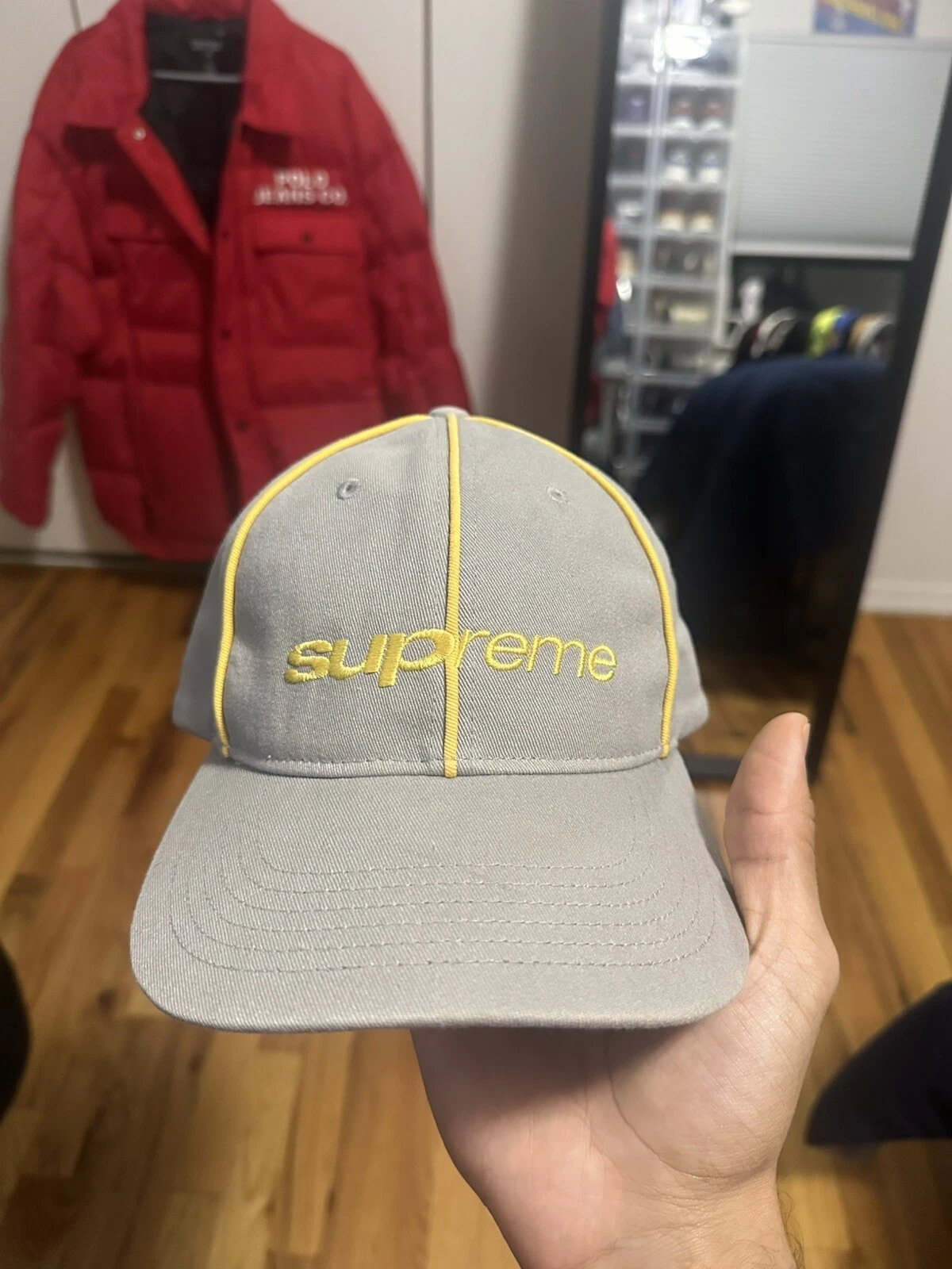 Casquette de camp 6 panneaux Supreme Piping 2022 OS gris jaune