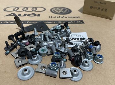 Audi TT MK2 Motor unter Tablett Spritztablett Befestigungssatz Neu Original-Zubehör-Hersteller Audi Teile