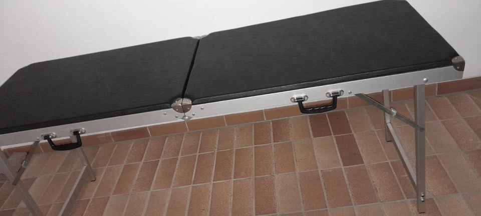 Mobile Kofferliege Massageliege Behandlungsliege Liege aus Praxisauflösung - Bild 4 von 4