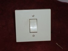 Interrupteur Va et Vient étanche Legrand modèle Chambord neuf