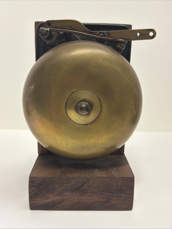 Vintage Brass Boxing Ring Wall Mount Bell MMA Cage Fighting Man Cave Works