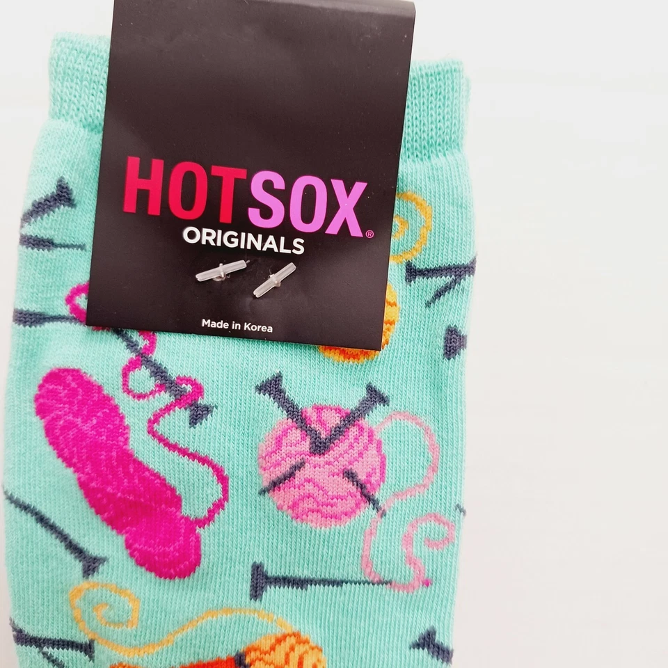 Hot Sox Crew Socks Women Boy Yarn Knitting Knit Needles Ball Skein Pink Heart - Image 4 of 4