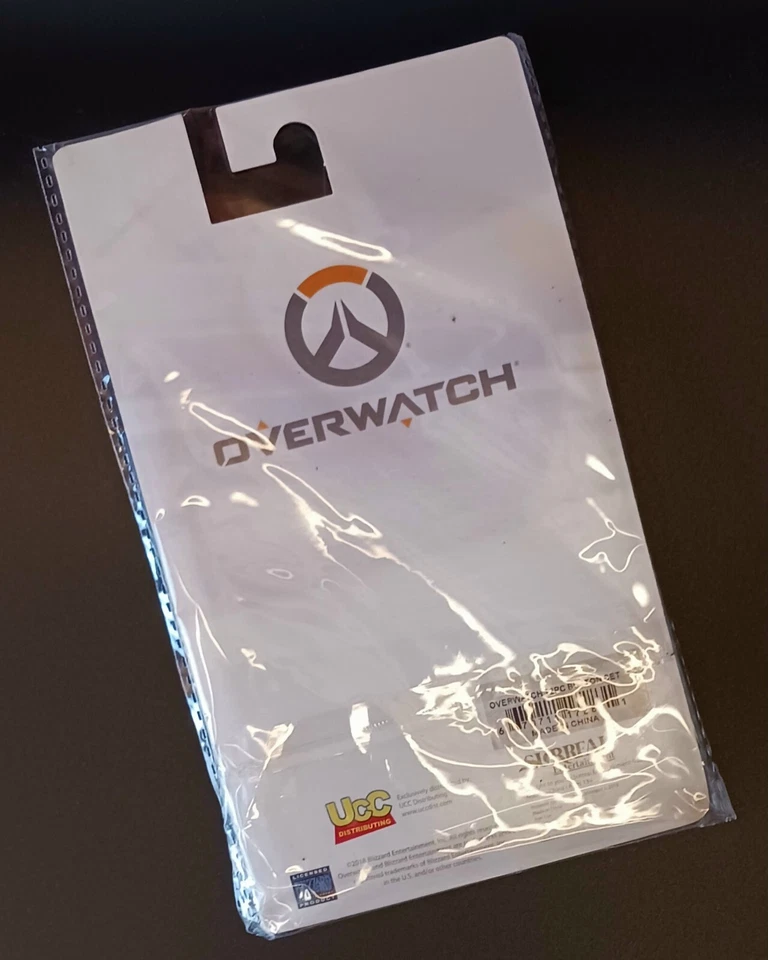 Blizzard Entertainment 2018 OVERWATCH 12 Pinback Button Set New In Package - Image 2 of 2