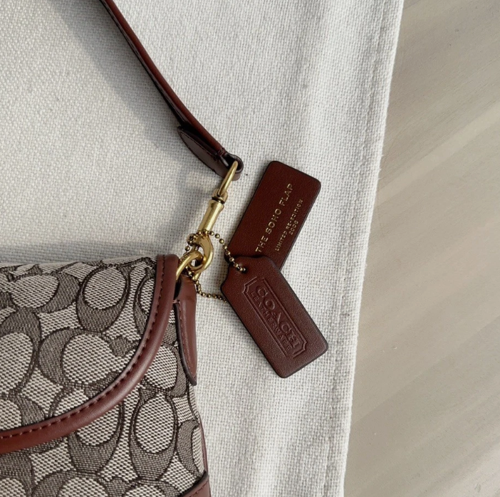 COACH⭐️ショルダーバッグ　シグネチャー ブラウン　ソーホー COACH Soho Bag Signature Jacquard Shoulder Bag CJ814 Brown Multi