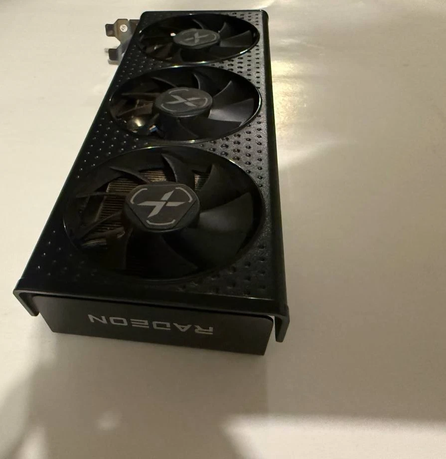 GIGABYTE AMD Radeon RX 6600 XT GAMING OC PRO 8G GV-R66XT - USED - Image 2 of 4