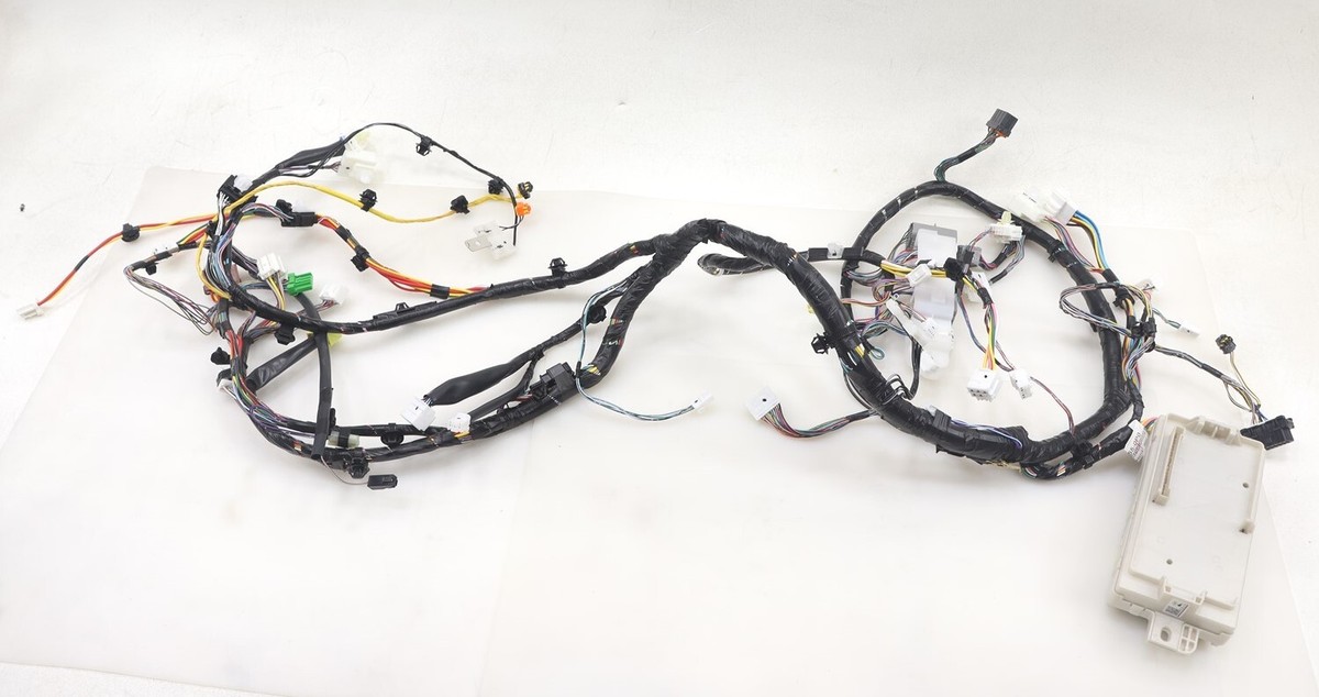 NEW OEM Mitsubishi Instrument Panel Wiring Harness 8522H755 Mirage