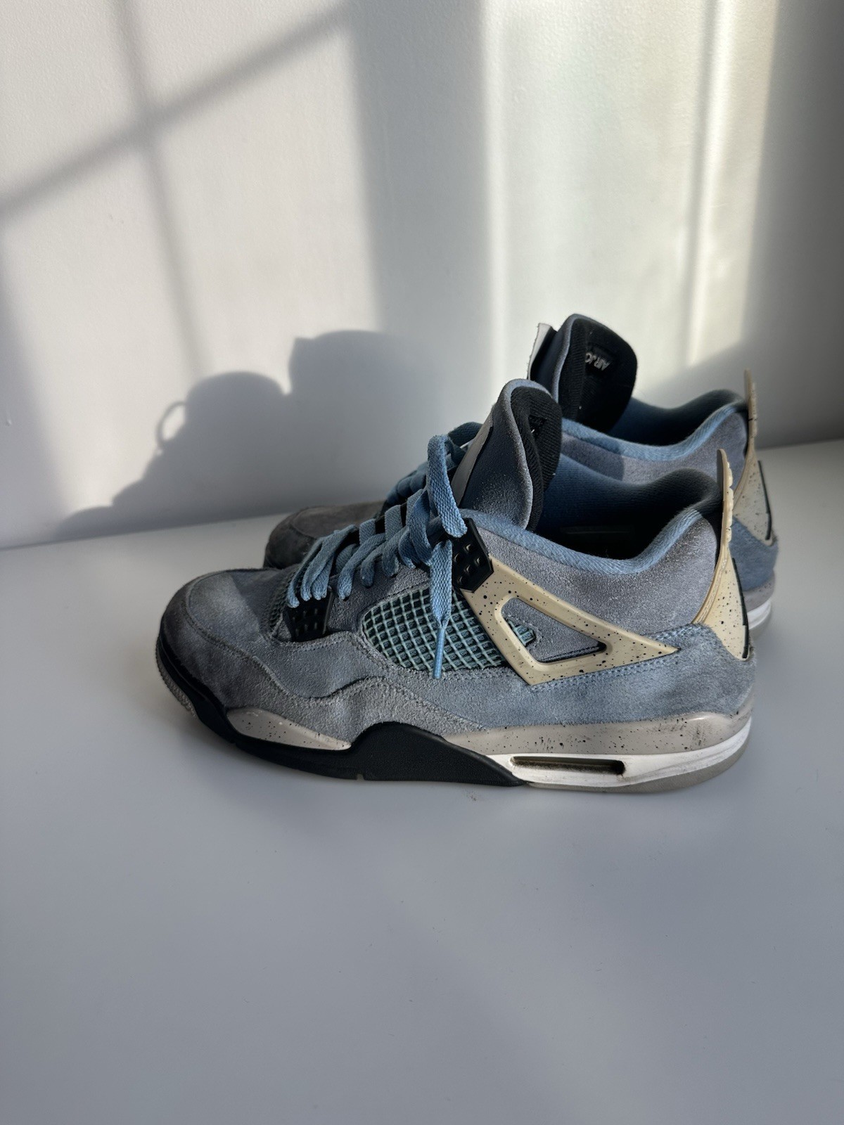 University Blue, Size 11