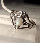 VTG NAVAJO INDIAN OPAL LUSTER MOONSHELL STERLING SILVER CACTUS FLOWER RING SZ 6