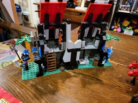 Lego Dragon Masters Lot 6056 6048 6020 6043 1723 Majisto Workshop Dragon Wagon