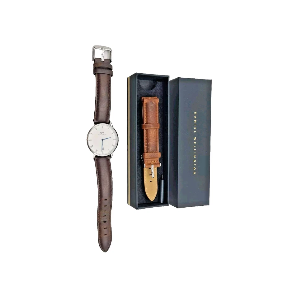 Женские серебряные часы Daniel Wellington кожаный ремешок + дата — б/у, очень хорошее состояние - Изображение 2 из 4
