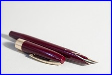 SHEAFFER's Vacuum F&uuml;ller in Burgundy Rot & Gold mit EXTRA FEINER 14K Feder