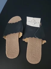 New Sole Mates Black Sandals Size 8 / 9