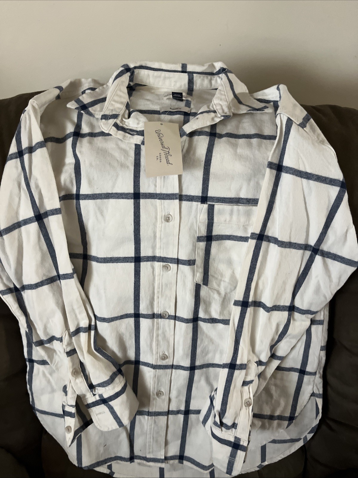 Universal Thread Women White Plaid LongSleeve ButtonDown Shirt Size XS