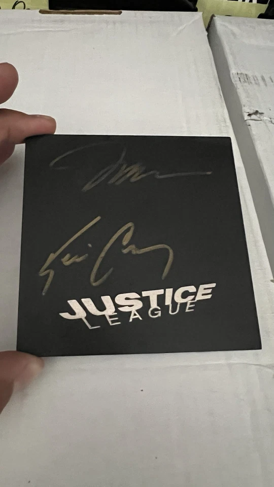 Kotobukiya Batman Nueva Estatua 52 Escala 1/10 Firmada por Jim Lee y Kevin Conroy Foto 2 de 4