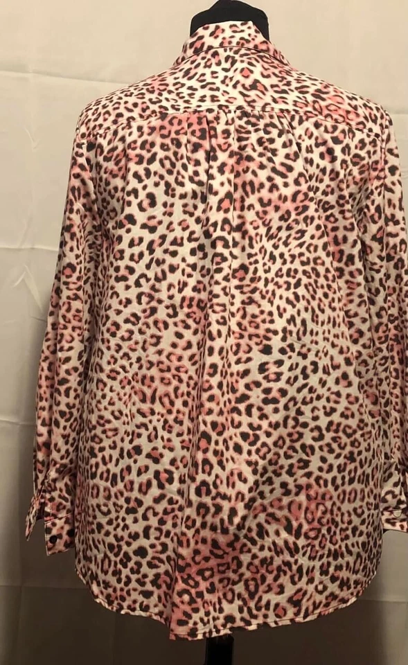 Camisa Roamans Para Mujer 24W Rosa Leopardo Estampado Animal Abotonada Hecha de Algodón Foto 3 de 4