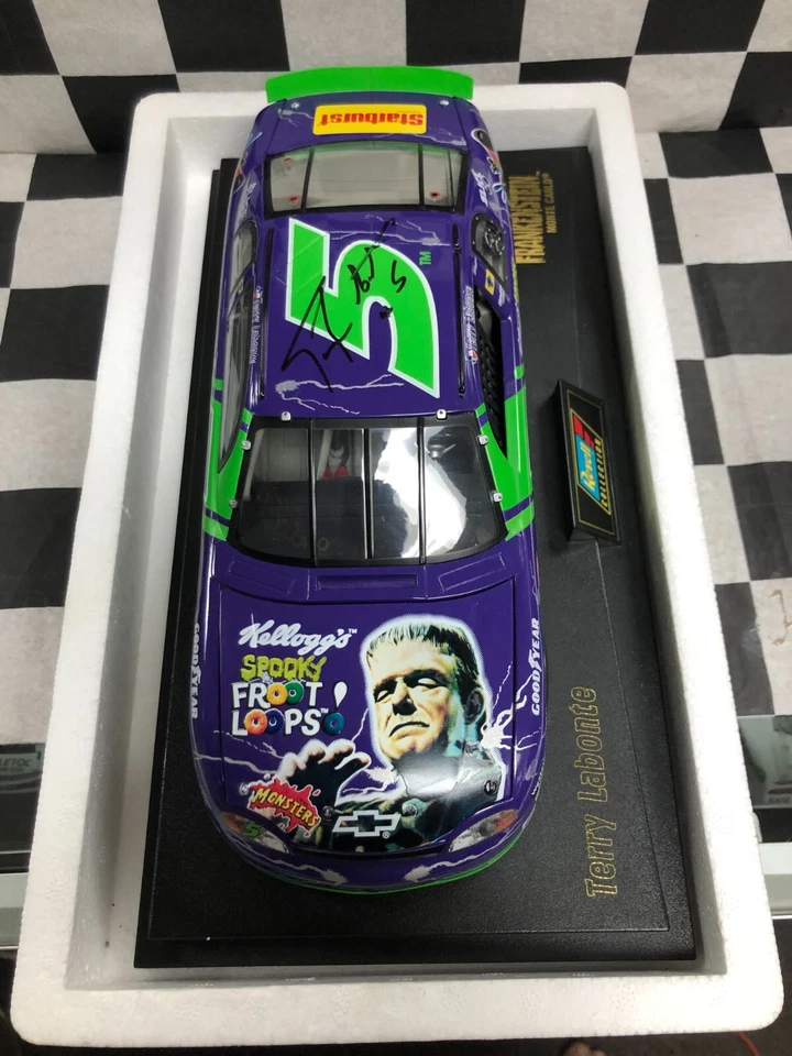 TERRY LABONTE #5 KELLOGGS SPOOKY FROOT LOOPS 1997 1:18 REVELL *AUTOGRAPHED* - Image 3 of 4