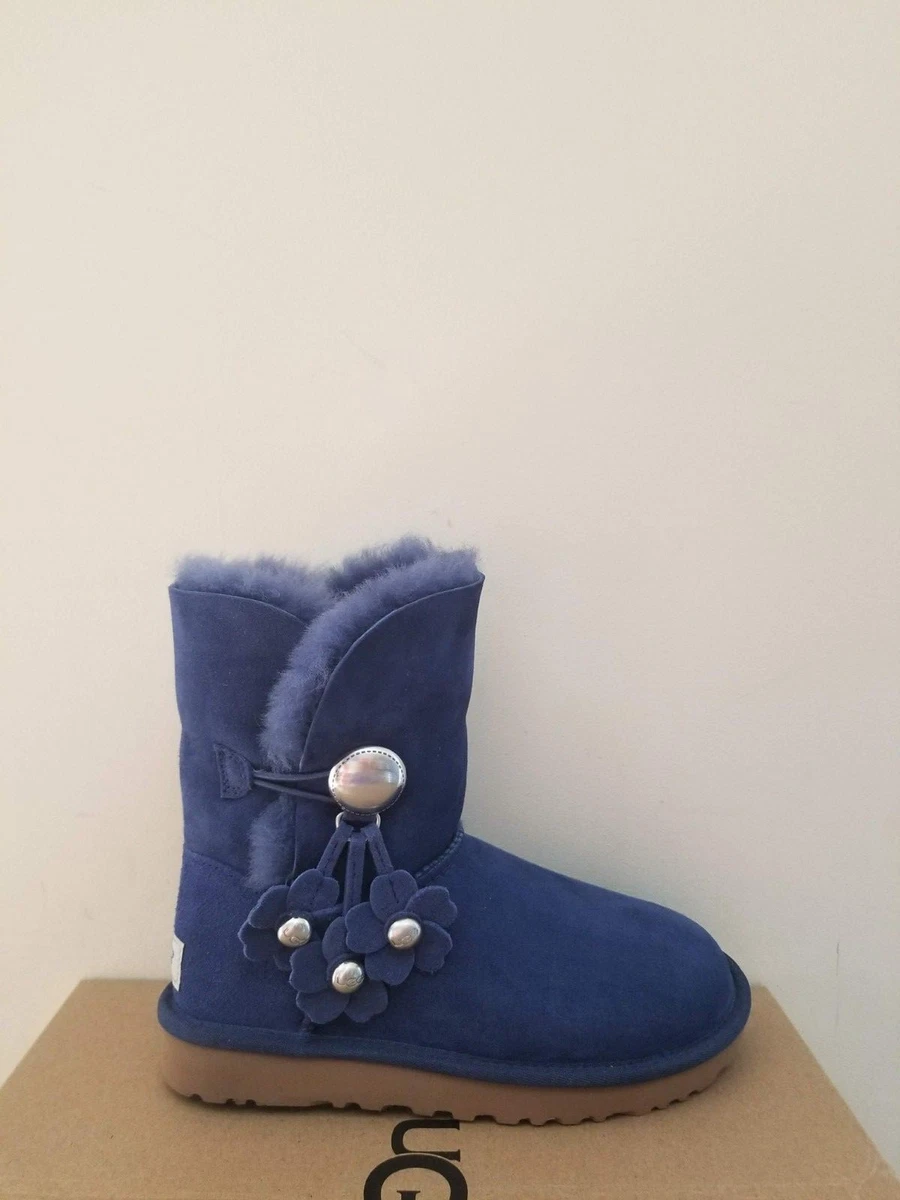 Ugg bailey button store ii poppy