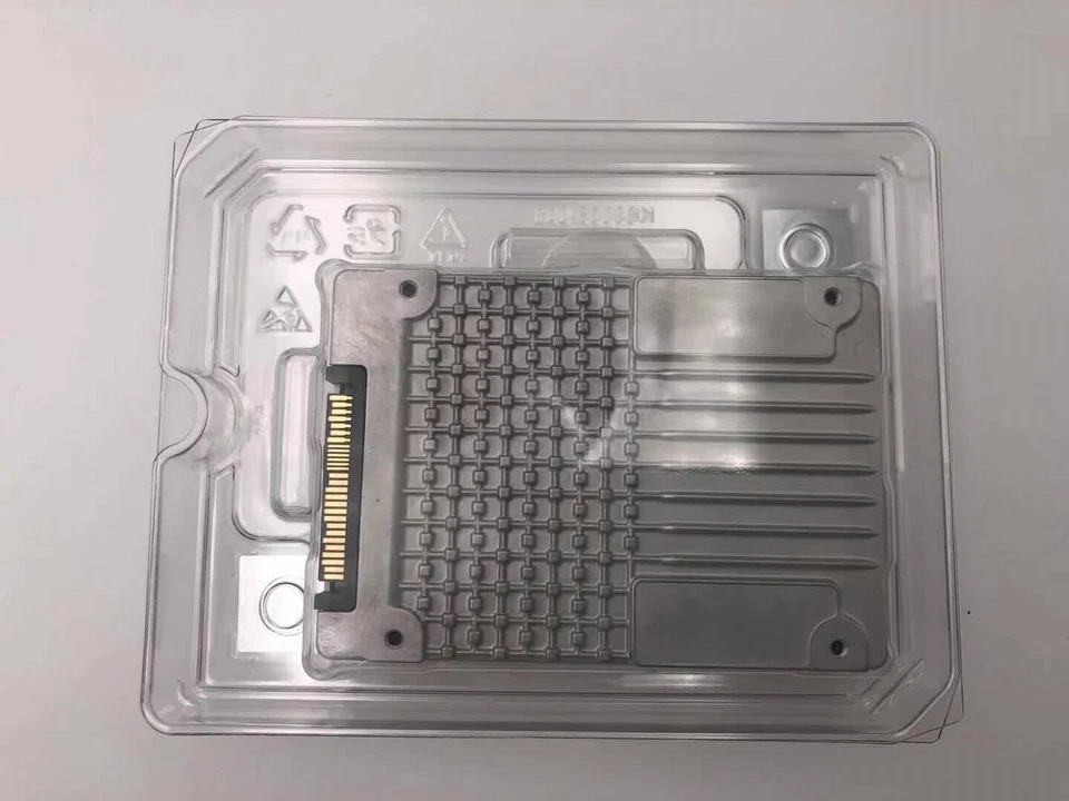 Intel 1.92TB P5530 SSD D5-P5530 U.2 SSDPF2KX019XZN1 NVME PICE. - Image 2 of 2