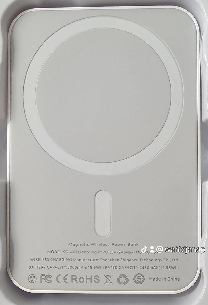 Portable Power Bank with High Capacity Fast Charging Portable Power Bank with High Capacity Fast Charging