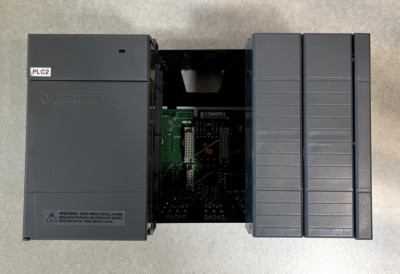 Allen-Bradley SLC 500 Series B 1746-A4 4-Slot Rack 1746-P2 Netzteil Ser. C
