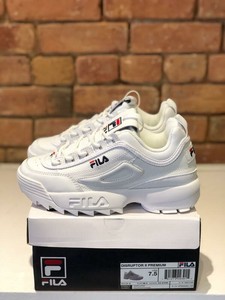 style with fila shoes