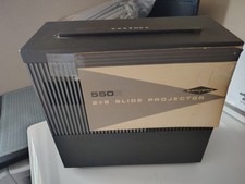 SAWYERS 550R SLIDE PROJECTOR WITH MANUAL AS IS UNTESTED LAMP WORKS