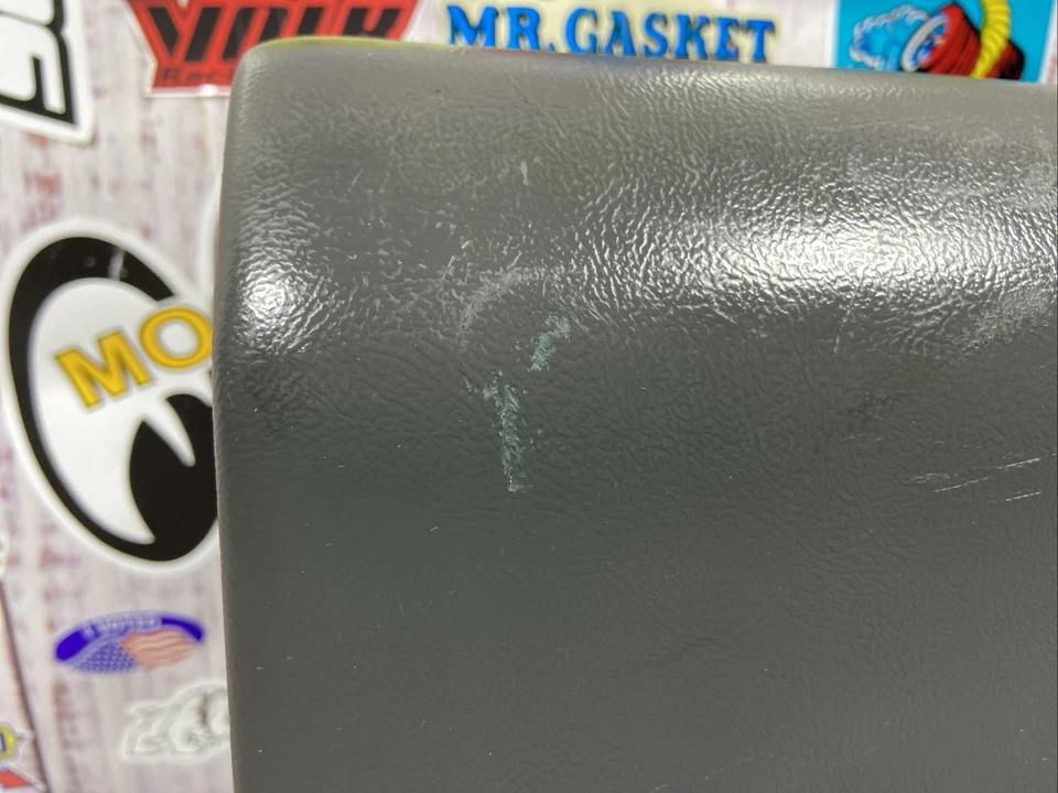 Conjunto de guantera gris Ford F150 F250 F350 Bronco 1992-1997 sin llave OEM Foto 3 de 4