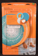 Fiskars Fabric Circle Cutter, 10-1/4x16-1/4, ...