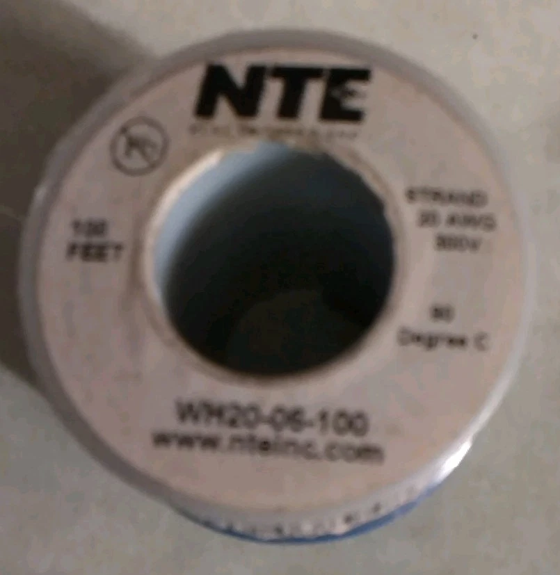 NTE-WH20-01-100, CABLE DE CONEXIÓN, 20 AWG, TRENZADO, AZUL, 300 V, 80 ° C, ROLLO DE 100 PIES Foto 2 de 2
