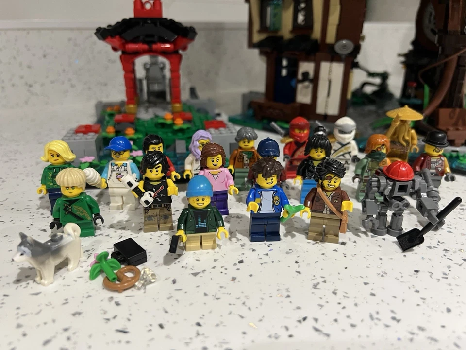 LEGO 71741 NINJAGO City Gardens, photo 2 of 5