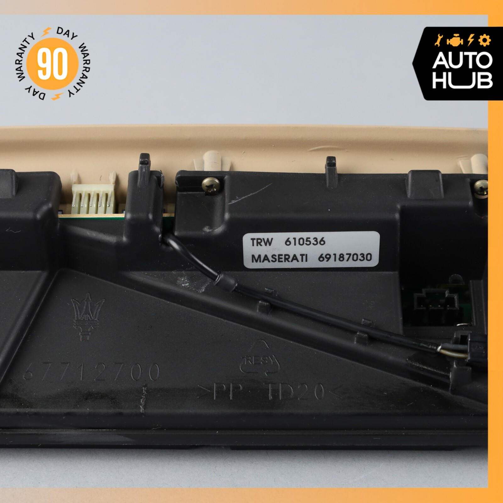 03-10 Maserati Quattroporte M139 Overhead Console Switch 67712700 OEM 29k
