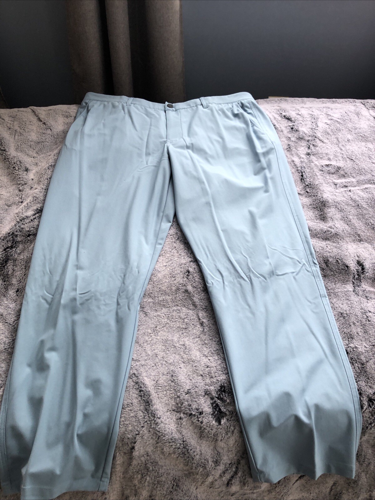 Men’s 32 DEGREES COOL STRETCH PERFORMANCE Lt. Blue Poly Pants 42/32. Pre-Owned.