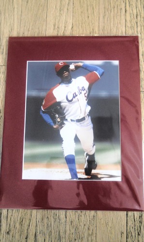 Aroldis Chapman Cuban Missile New York Yankees Cincinnati Reds matted Photo
