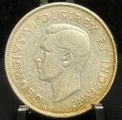 1947 Canada Fifty Cents "Curved 7" 50C Silver Coin