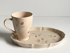 WHITTARD MUG & PLATE / SNACK TRAY ROSA BEIGE RED ROSE CERAMIC HAND PAINTED