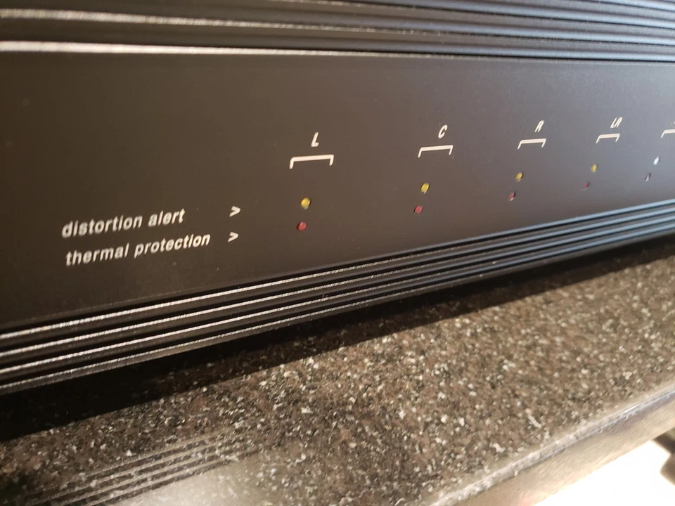 Adcom GFA-7300 5 Channel Amplifier Vintage + manual. great working unit - Image 4 of 4