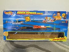 Hot Wheels World Vintage Infra-red Power Express Train Set 99% Complete!