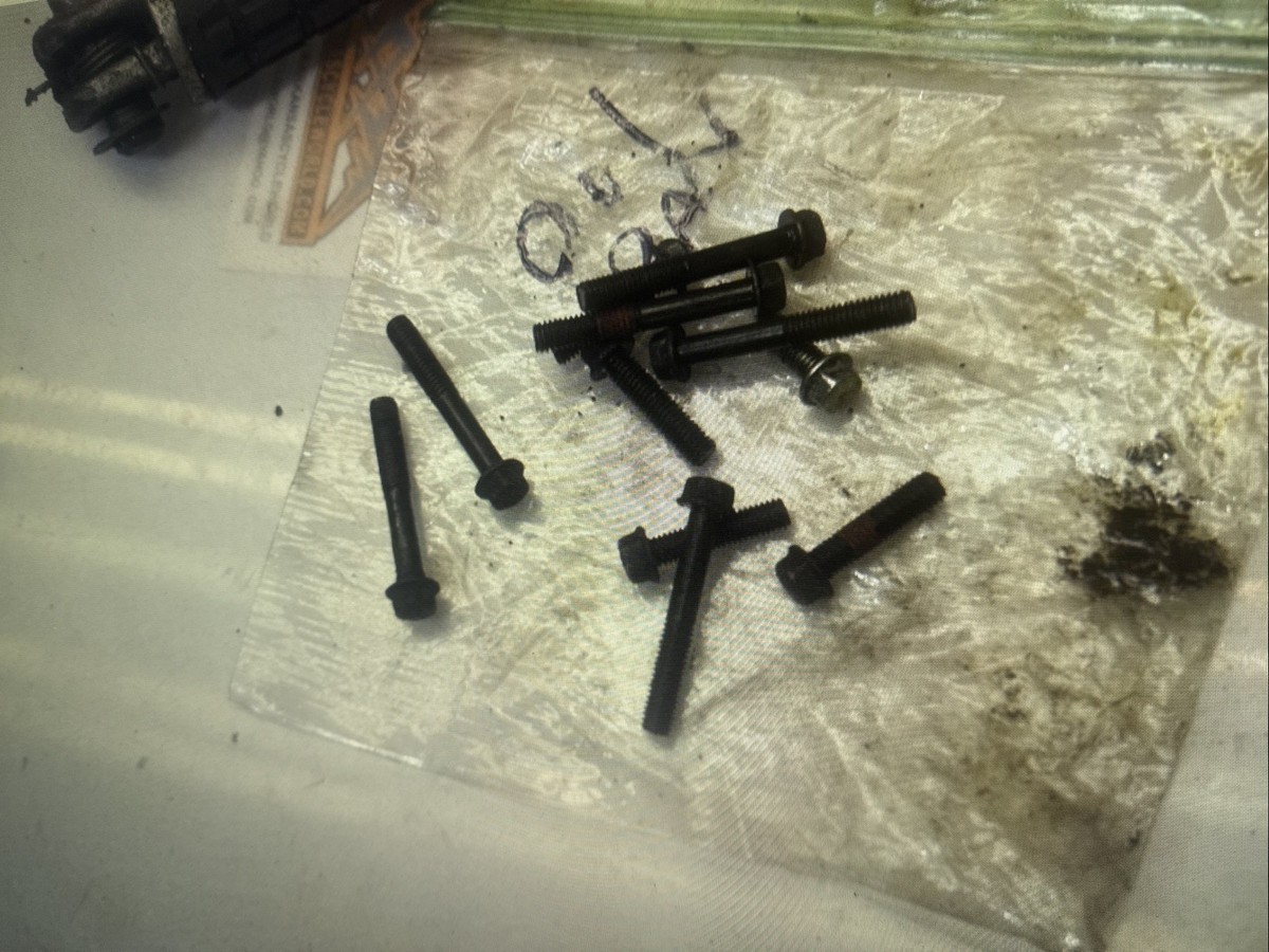 B2-13 Engine Motor Parts Lot Bolts 1999 Kawasaki Ninja ZX11 Zx-11