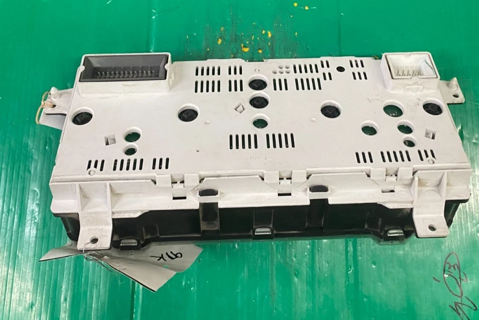 2004-2005 Chrysler PT Cruiser velocímetro painel de instrumentos 97KMiles 04671803AM - Imagem 3 de 3