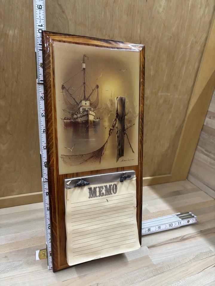 Vintage wooden memo board featuring a decoupaged artwork by M Andres Orpinas - Image 3 of 4