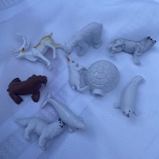 Safari Ltd Arctic Animal Igloo Toys Miniature Toy Figurine Set 9 Pieces