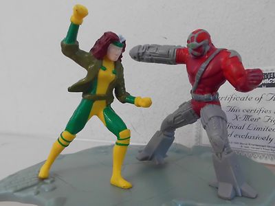 Marvel Superhelden X-Men 2 x Figur Set Trading Card: Rogue vs. Avalanche