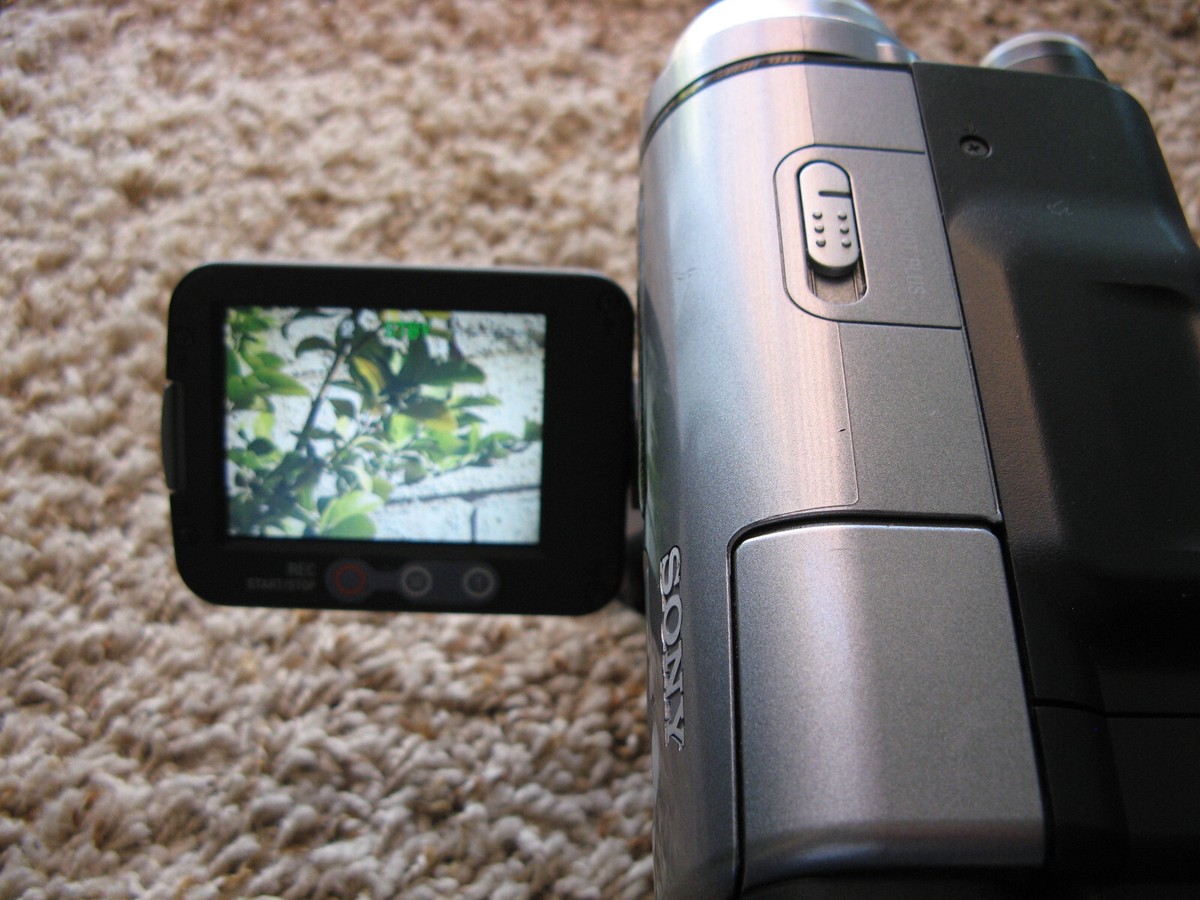SONY DIGITAL 8 STEADYSHOT HANDYCAM CAMCORDER | eBay
