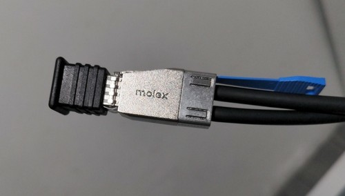 Molex 691970-001 External Mini-SAS HD 0.5M CABLE - 20 INCH SFF-8644 - Picture 7 of 7